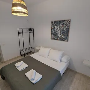 apartamento-al-lado-del-museo-dal.catalonia-hotels.com/